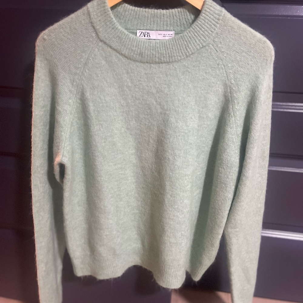 Sage green Zara alpaca blend sweater. Women’s size small. Never worn!